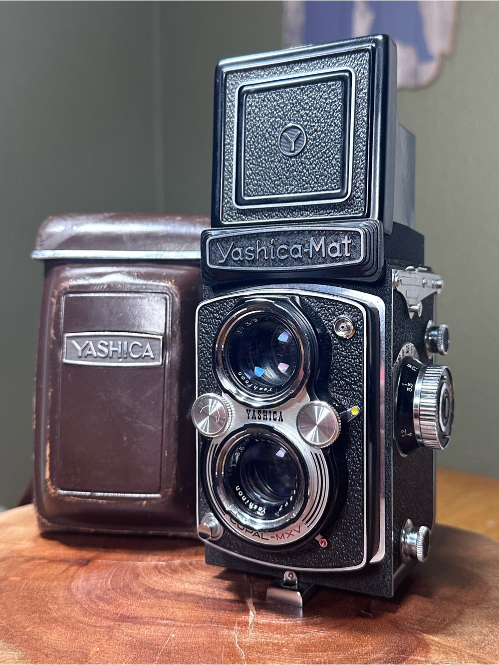 1967 Yashica-Mat TLR Film Camera - USDA HISTORY & MYSTERY KODAK FILM